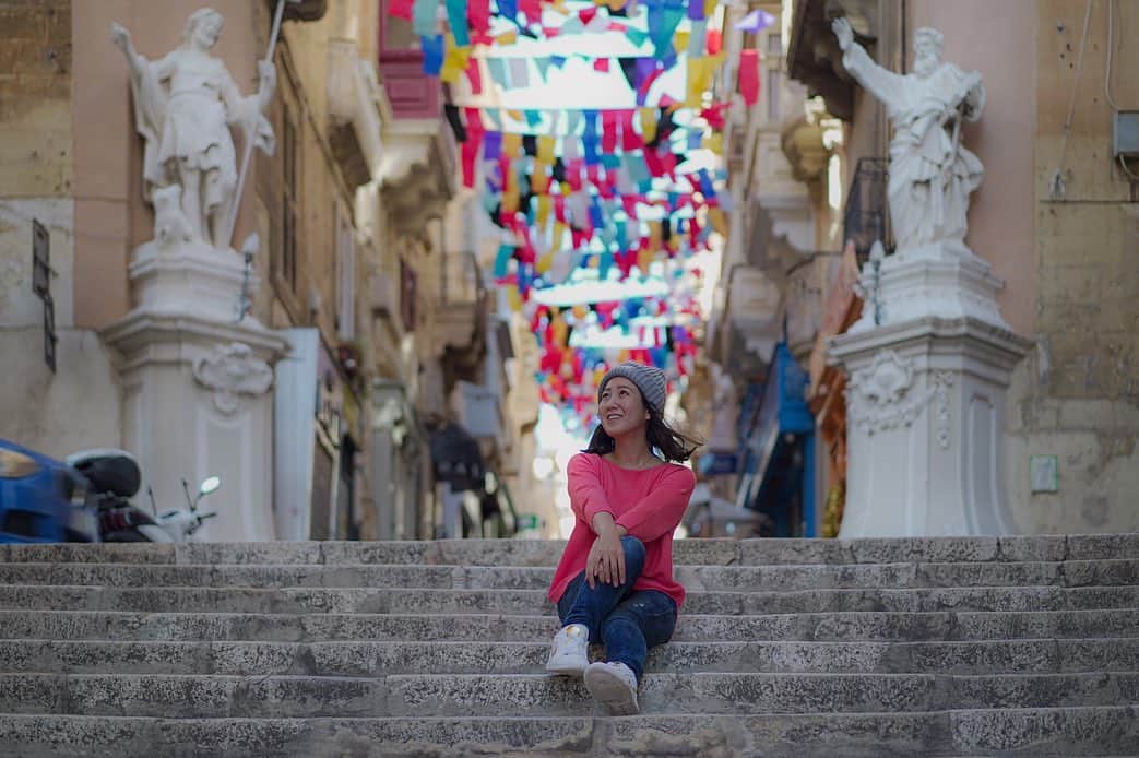 荒尾茉紀さんのインスタグラム写真 - (荒尾茉紀Instagram)「先日バレッタに行った時の写真❗️綺麗に撮ってくれてありがとう😊✨ #世界遺産の街 #valletta #バレッタ #マルタ #malta」12月12日 20時56分 - maki.arao