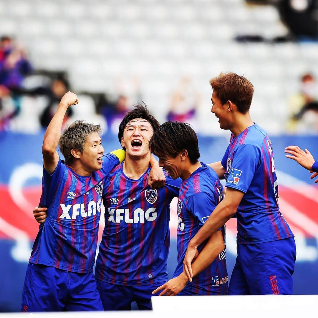 FC東京オフィシャルグッズさんのインスタグラム写真 - (FC東京オフィシャルグッズInstagram)「🔵🔴 vs #サンフレッチェ広島  繋いだ想いを結実させたJ初ゴール。 大きな一勝の決勝点を挙げる。 @fctokyoofficial  #中村帆高  #FC東京 #fctokyo #tokyo」12月12日 21時01分 - fctokyoofficial