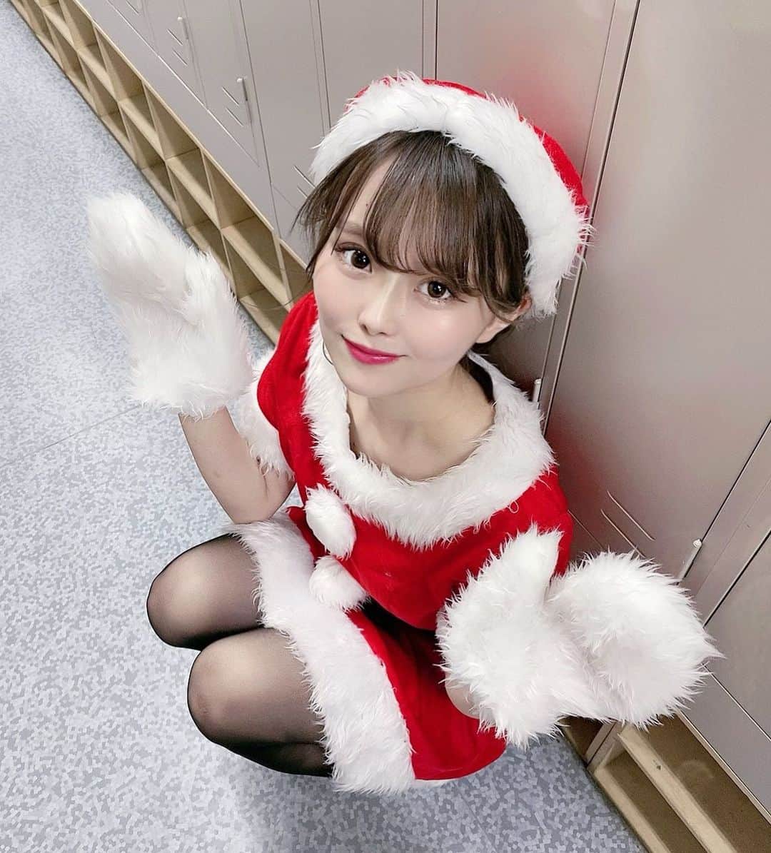 吉田恵美さんのインスタグラム写真 - (吉田恵美Instagram)「今年はもうサンタさん着ることなさそう🎅笑  #サンタコス #サンタクロース  #クリスマス」12月12日 21時26分 - _yoshida_megumi