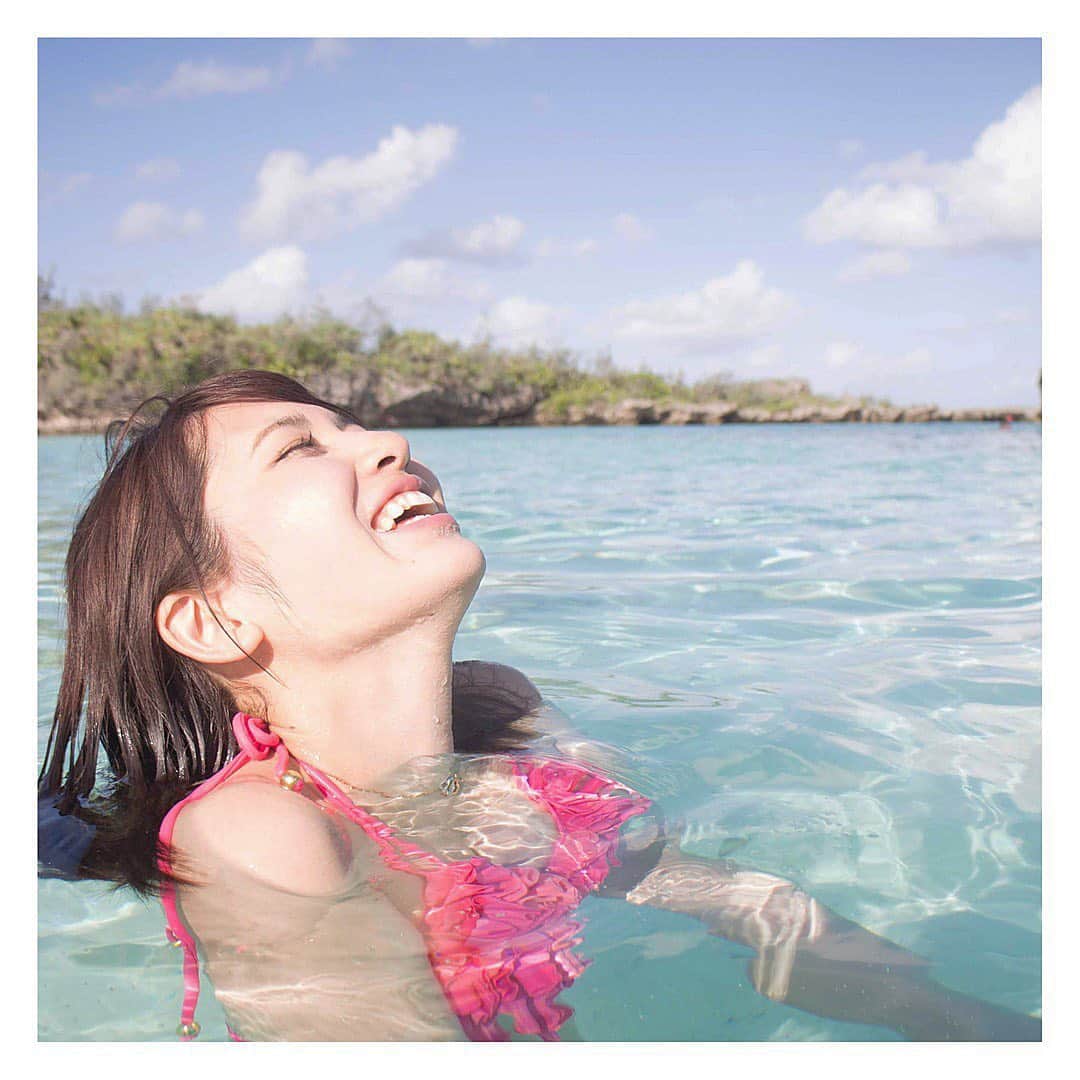 森杏奈さんのインスタグラム写真 - (森杏奈Instagram)「ㅤㅤㅤㅤㅤㅤㅤㅤㅤㅤㅤㅤㅤ ㅤㅤㅤㅤㅤㅤㅤㅤㅤㅤㅤㅤㅤ 水の中で体がポパイみたくなってる(分かる？笑) ㅤㅤㅤㅤㅤㅤㅤㅤㅤㅤㅤㅤㅤ #newcaledonia #ニューカレドニア #天然プール ㅤㅤㅤㅤㅤㅤㅤㅤㅤㅤㅤㅤㅤ」12月12日 21時31分 - _morianna