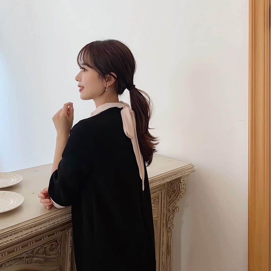 のインスタグラム：「❄️  発売前からお問い合わせ たくさんいただいている、 ribbon dressは 12.14(月)に発売です❤️」
