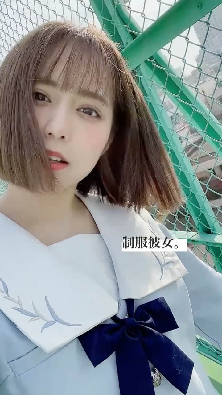 前田美里のインスタグラム：「制服彼女。  #セーラー服 #制服 #コスプレ」