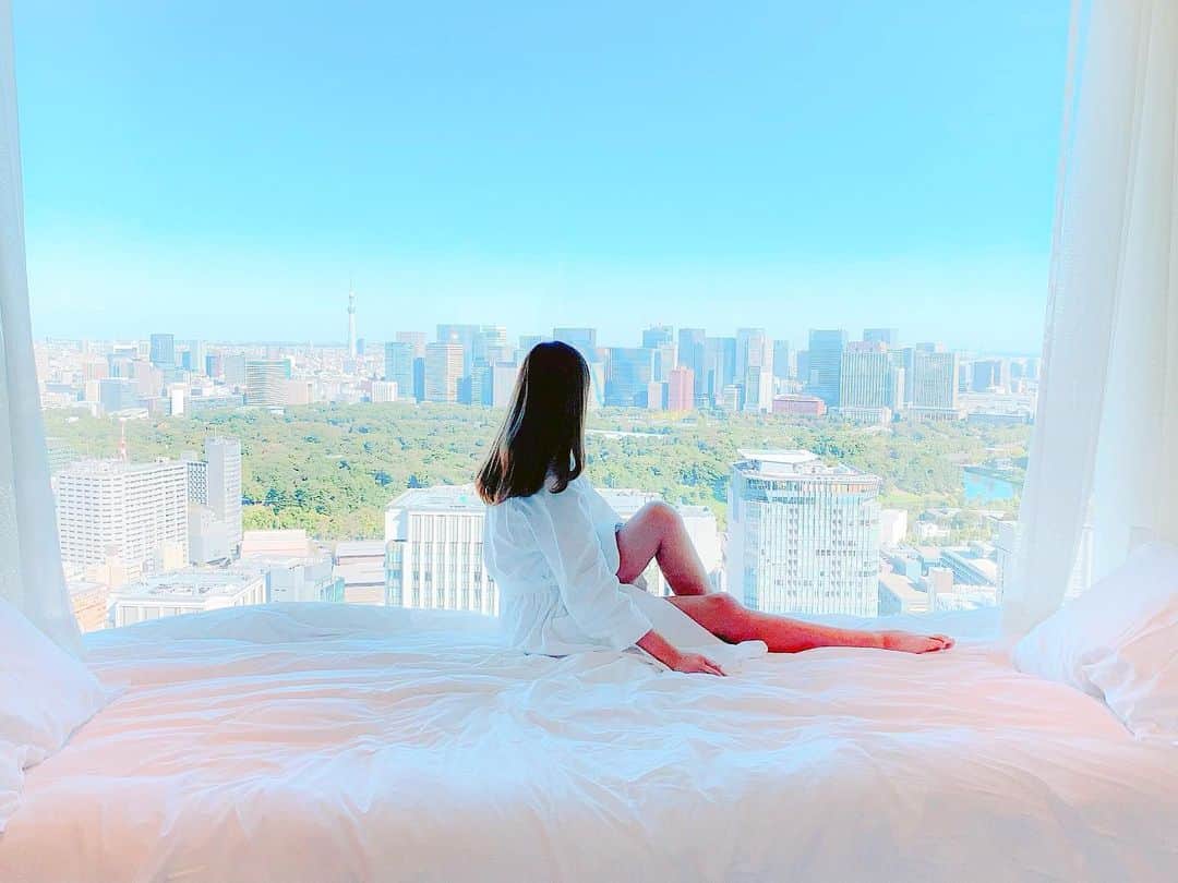 𝐧𝐚𝐜𝐡𝐢𝐦𝐮のインスタグラム：「👩🏻☀️🛌」
