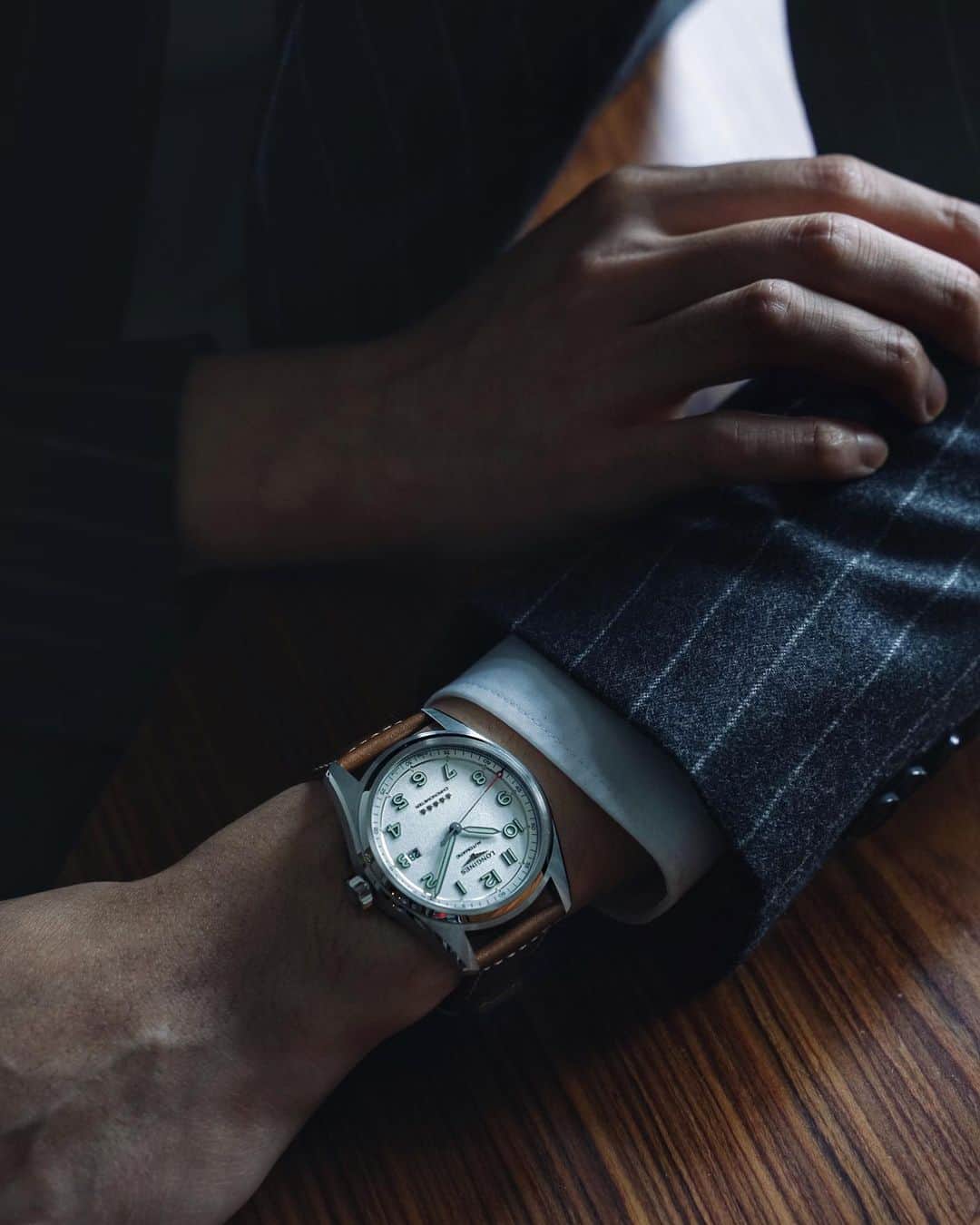 Christoffer Chengさんのインスタグラム写真 - (Christoffer ChengInstagram)「It’s the time of the year - the Longines Hong Kong International Races will be held tomorrow! With Longines as the Official Timekeeper, don’t miss out if you’re a fan! Wearing: Longines Spirit #LonginesHKIR #OfficialTimekeeper #LonginesSpirit @Longines」12月12日 21時40分 - curiouschristoffer