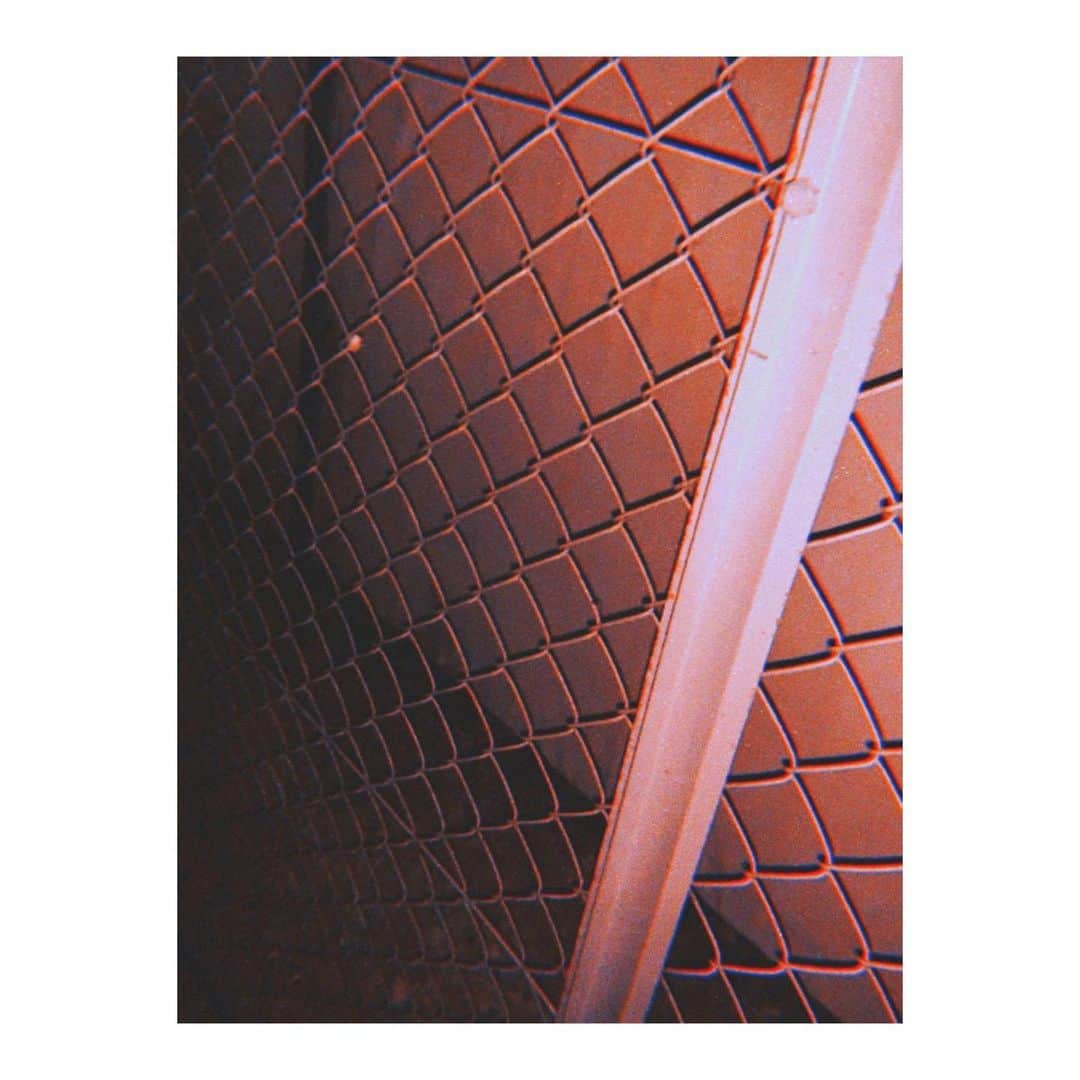 木下流声のインスタグラム：「. ⏳⛓⌛️ . . . #connection」