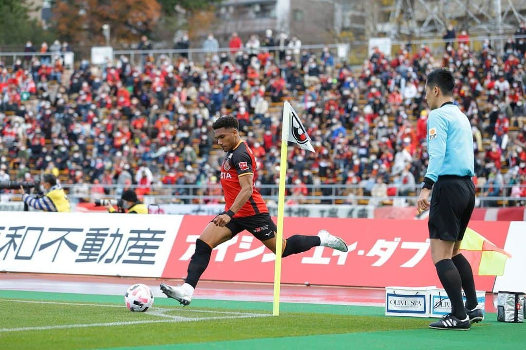 マテウス・ドス・サントス・カストロさんのインスタグラム写真 - (マテウス・ドス・サントス・カストロInstagram)「Vs 横浜FC THANKS MIZUHO♥️💛」12月12日 22時20分 - mateuscastro10