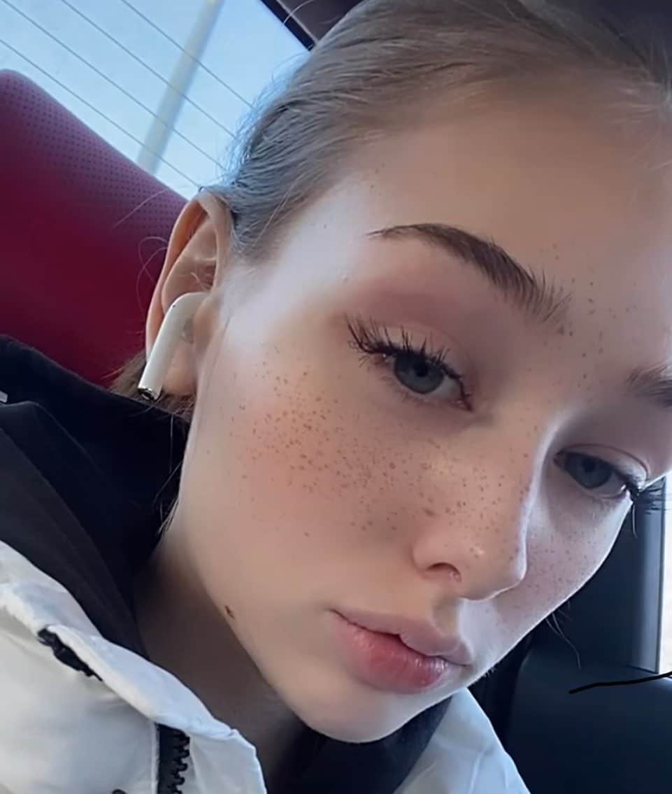 アリサ・ロスコのインスタグラム