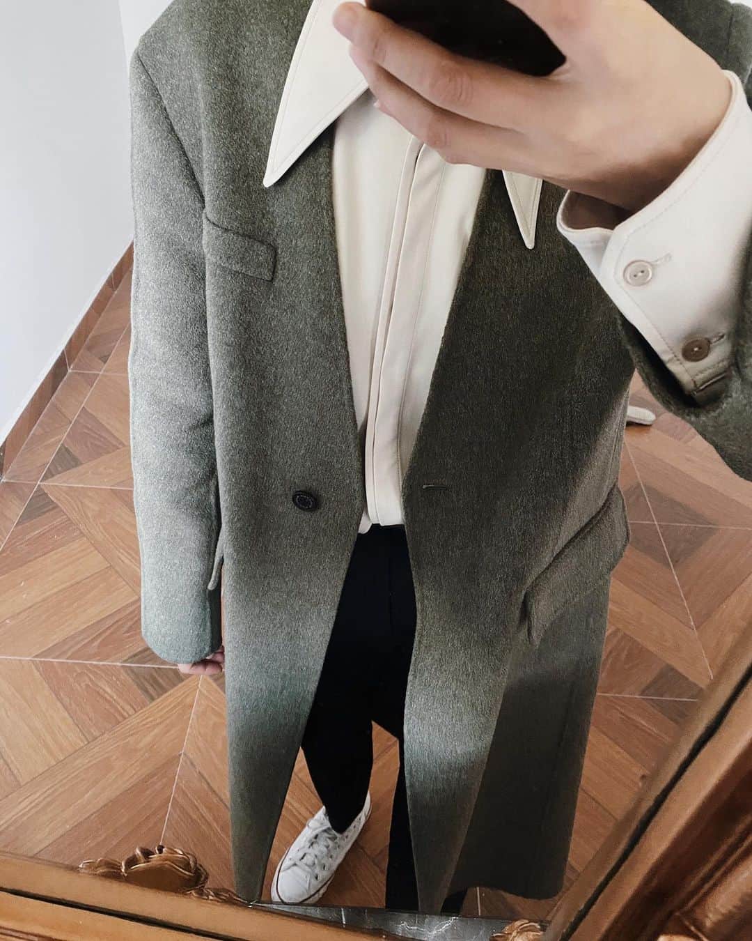 mixmatchisthekeyのインスタグラム：「selfie」