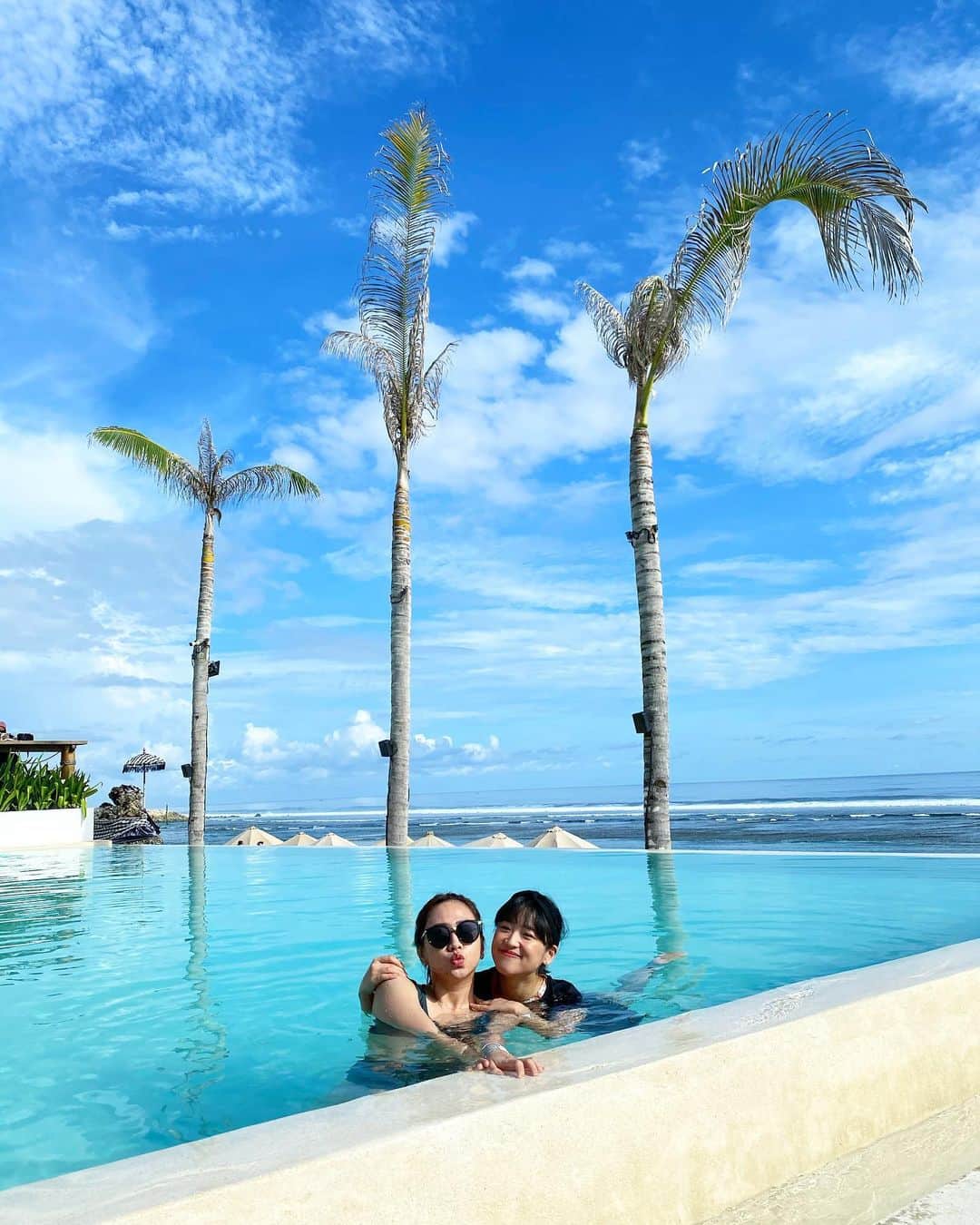 のインスタグラム：「I want to go to Bali🥺♥️  #indonesia #bali #jakarta #pool #beach #harukanakagawa #インドネシア #ジャカルタ生活 #バリ島 #旅行 #仲川遥香」