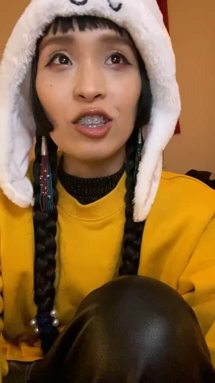 小春のインスタグラム：「頭があったかいね」