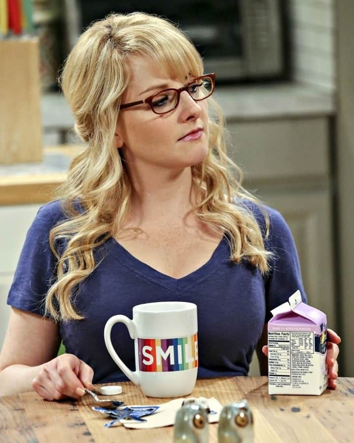 ビッグバン★セオリーのインスタグラム：「😍  . . . @therealjimparsons @kaleycuoco @sanctionedjohnnygalecki @missmayim @themelissarauch #competition #giveaway #johnnygalecki #mayimbialik #kaleycuoco #melissarauch #simonhelberg #jimparsons #jerryoconnell #kunalnayyar #leonardhofstadter #amyfarrahfowler #pennyhofstadter #bernadettewolowitz #sheldoncooper #thebigbangtheory #bigbangtheory」