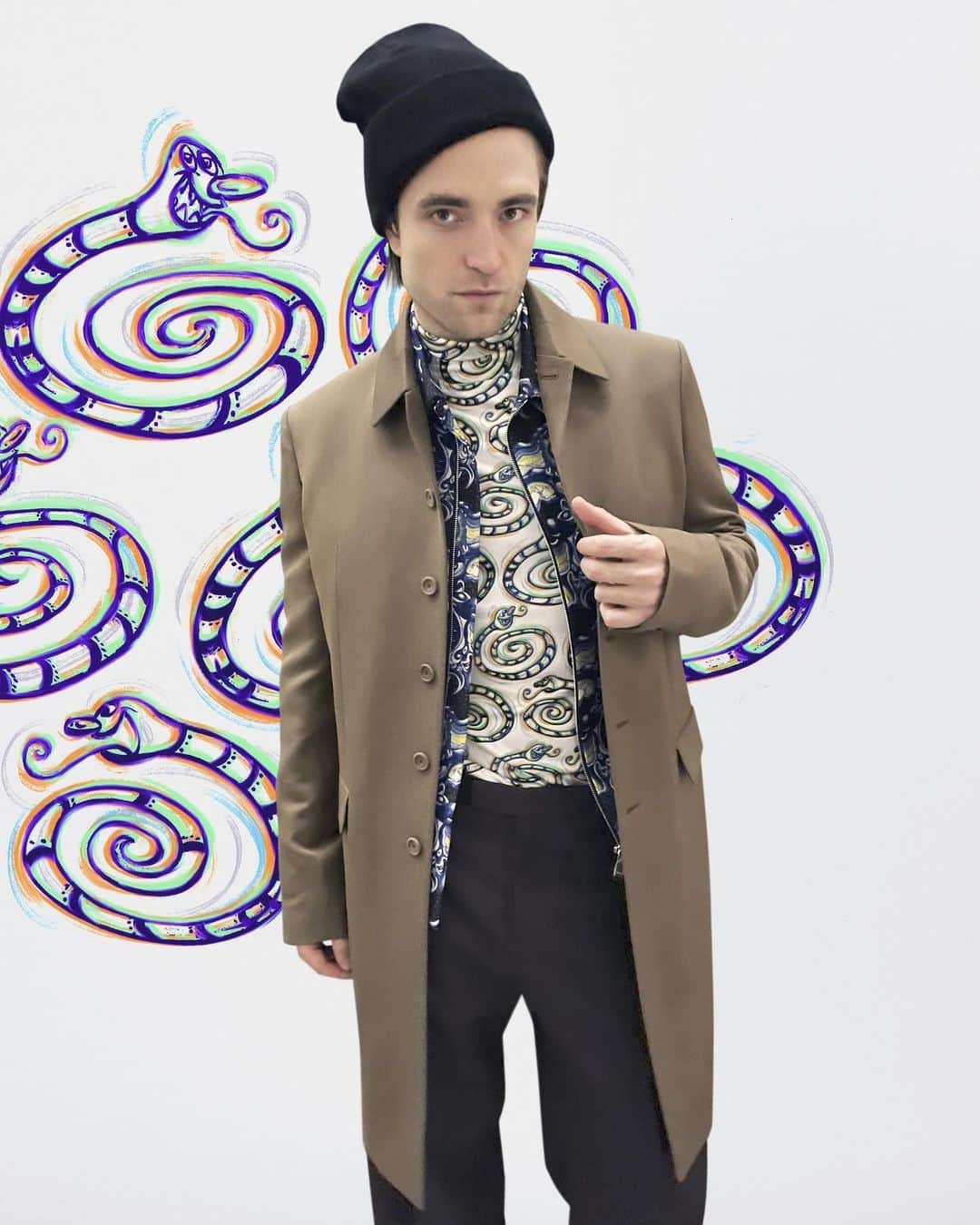キム・ジョーンズのインスタグラム：「Robert Pattinson in @dior @kennyscharf 💙💙💙」
