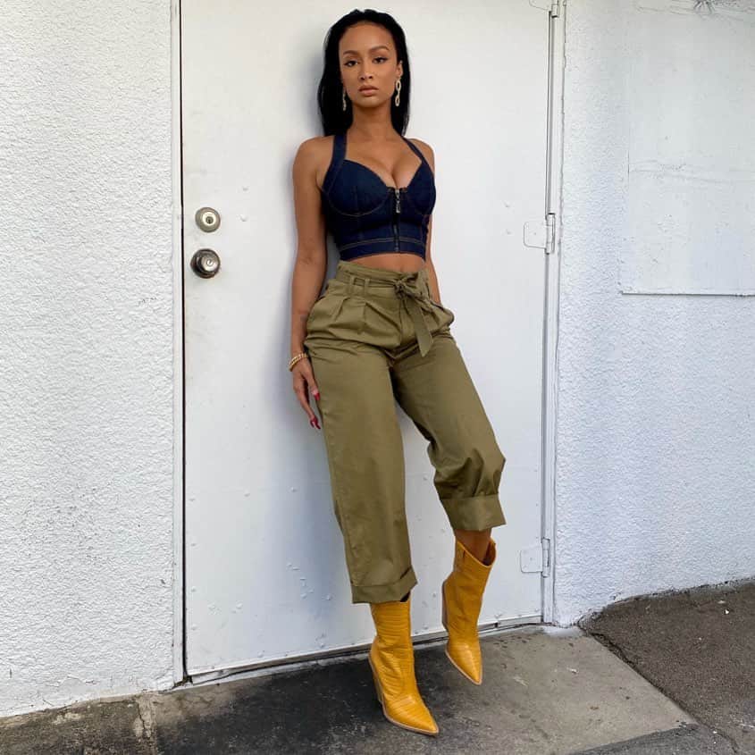 Draya Micheleさんのインスタグラム写真 - (Draya MicheleInstagram)「One thing the pandemic taught me is..... there’s a lot places I can’t go, but my workplace isn’t one of them. I’ve been more motivated than ever. @fashionnova fashionnovapartner」12月13日 2時07分 - drayamichele