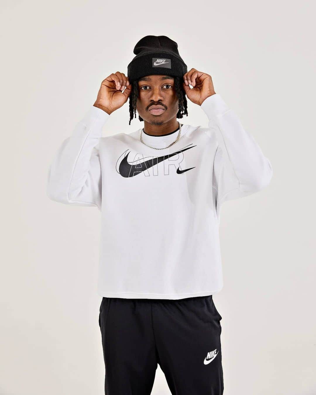 FOOTASYLUMさんのインスタグラム写真 - (FOOTASYLUMInstagram)「Add some swoosh to your wardrobe. 🔥  The @Nikesportswear Air Print collection has just landed and ready for you to cop, including the Air Print Sweatshirt, Overhead Hoodie & T-Shirts.  #Footasylum #Nike」12月13日 2時11分 - footasylum