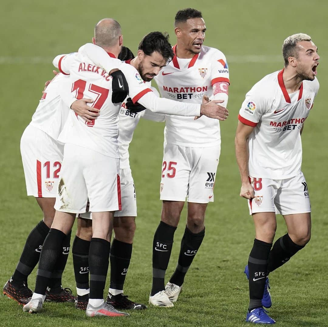 セビージャFCさんのインスタグラム写真 - (セビージャFCInstagram)「VAMOOOOOS, MI SEVILLA ‼️  ➕3️⃣ #GetafeSevillaFC  #vamosmiSevilla #WeareSevilla #NuncaTeRindas」12月13日 2時29分 - sevillafc