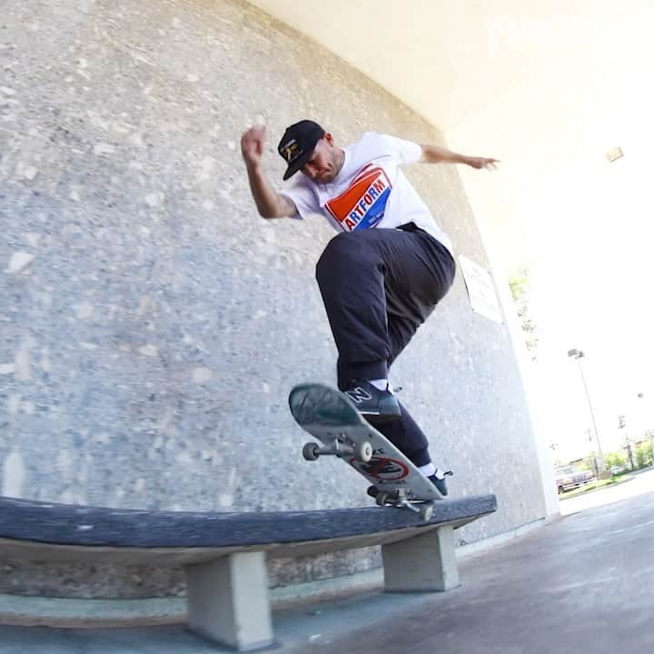 スラッシャーのインスタグラム：「STAYCATION: SACRAMENTO 🏛 Now playing on all Thrasher channels 📡」