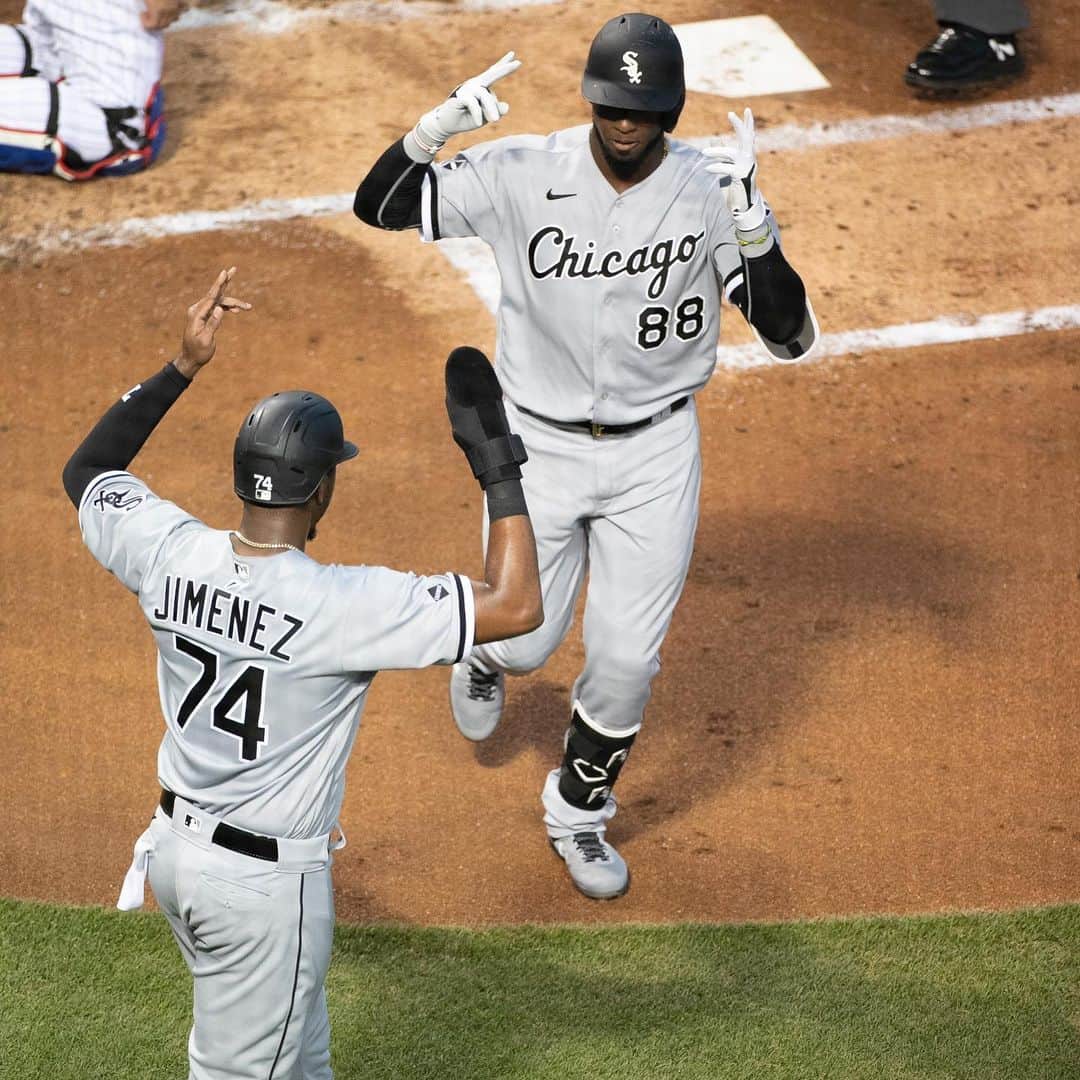 シカゴ・ホワイトソックスのインスタグラム：「What would your walk-up song be if you played for the White Sox? 🎵」