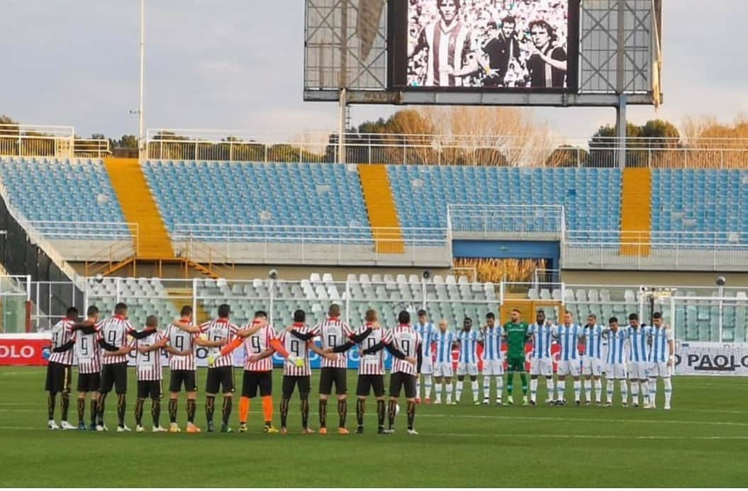 ルカ・リゴーニのインスタグラム：「VITTORIA 👌🏻 ——————————————————— #pescaravicenza2-3 #forzalane⚪🔴」