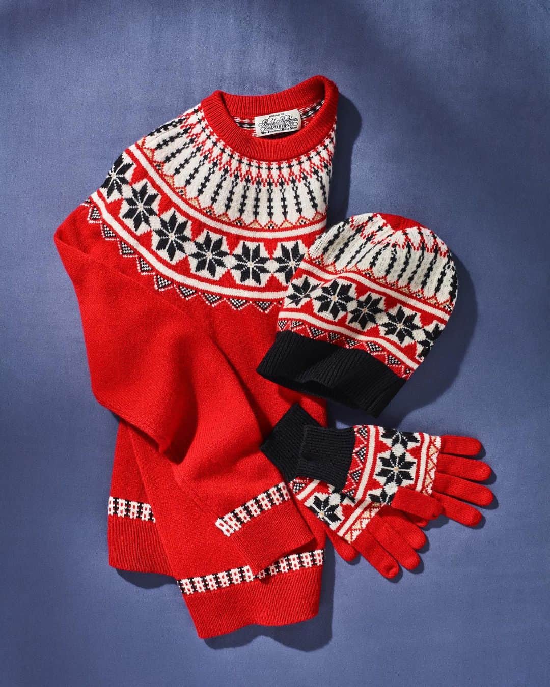 のインスタグラム：「One last look at our most popular sweater this season — inspired by a fair isle sweater from our archives — before it’s gone. Swipe for the original.   PS — the matching Fair Isle Merino Wool Hat and Gloves are still available.」