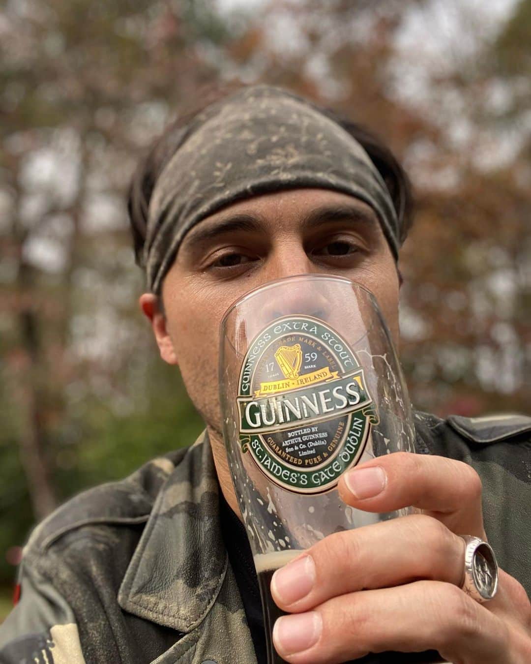 マイケル・マラーキーのインスタグラム：「good day for a guinness」
