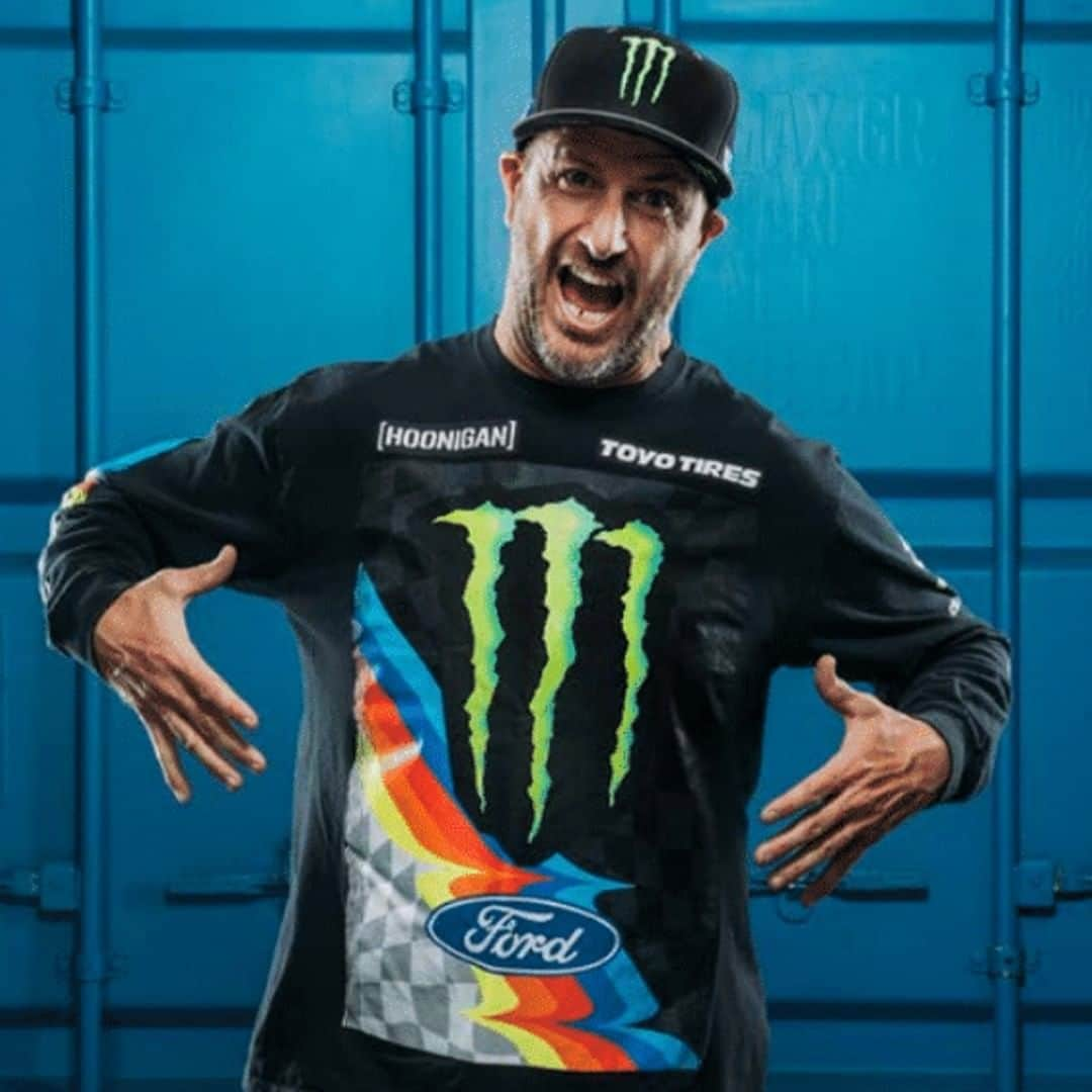 ケン・ブロックさんのインスタグラム写真 - (ケン・ブロックInstagram)「There is a limited number of my Hoonigan Racing long sleeve t-shirts with my 2020 livery graphic left. Once they are gone, we will not be making them again! Get yours at #HooniganDotCom while they are still available.」12月13日 4時06分 - kblock43