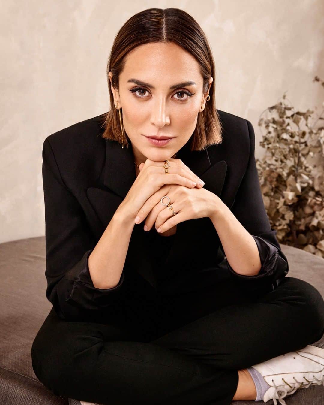 トウスのインスタグラム：「@tamara_falco has already chosen her Christmas jewels. And you? #NormalChristmas #StayTender #TOUSJewelry」