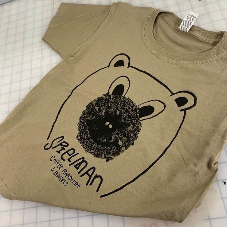 Jason G. Sturgillのインスタグラム：「My favorite bagels in Portland, @spielmanbagels, made a kids size shirt of the bagel bear design I did for them awhile back! 🥯🐻」