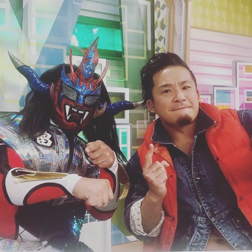 KUSHIDAのインスタグラム：「未来は必ず右肩上がり。 2years ago today🎄」