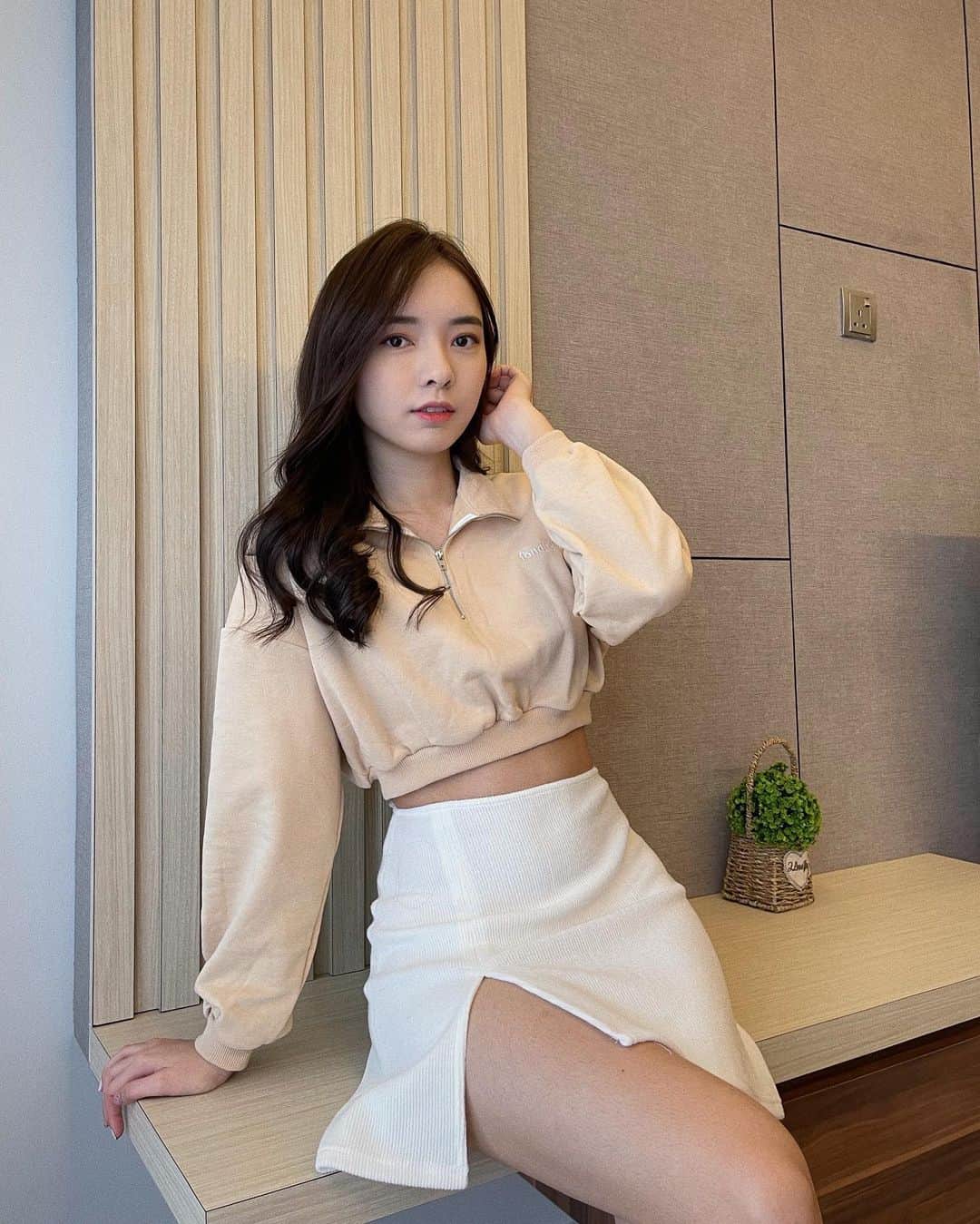 STEPHY YIWENのインスタグラム：「想了半小時 決定就只放這符號 ✨」