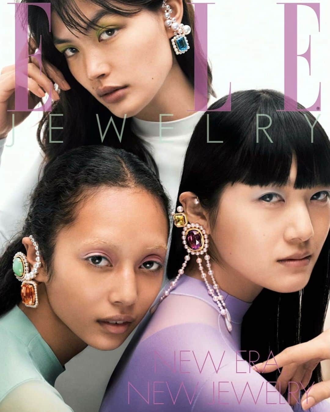 のインスタグラム：「@ellejapan January issue Jewelry cover story💎✨  Photo by @yusukemiyazaki  Styled by @chie_atsumi  Hair by @kotaro_s.o.h  Makeup by @nobukomakeup  Nails by @takano_naoko  Editor @niyaly   🤍💚💜」