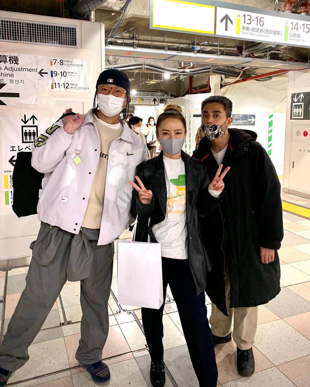ZEN-LA-ROCKのインスタグラム：「昨日は池袋PARCO屋上お疲れ様でしたっ🙏🏽ご来場の皆様に感謝っっ ココから年末にかけてFNCYから色々お知らせ満載なので宜しくですっ🎁 . . . #fncy #zenlarock #grina #鎮座dopeness #nemes」
