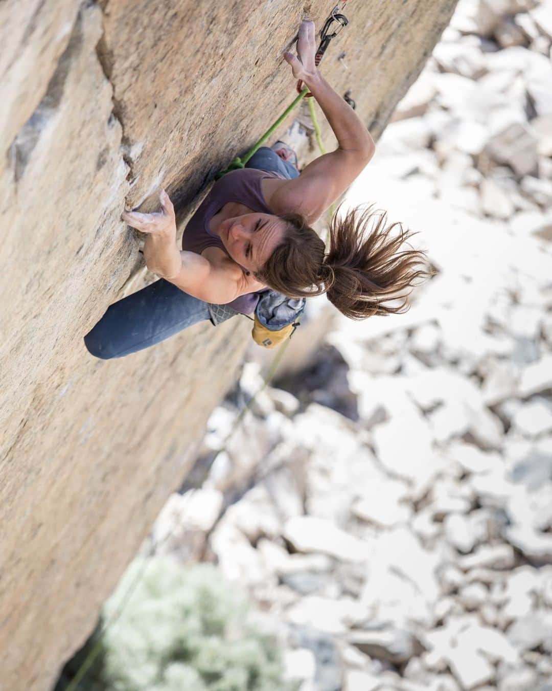 バーバラ・ザンガールさんのインスタグラム写真 - (バーバラ・ザンガールInstagram)「It is more important than ever to protect the places we love the most. @accessfund is doing an awesome job to preserve America’s climbing, (I wished we had the same organisation in Europe too) especially now with climber impact at an all-time high. @blackdiamond is matching all donations right now to double the impact. Link in my profile! #helpandsupport #accessfund #liveclimbrepeat #protectamericasclimbing   📸 thanks @benjaminbditto for sharing this day in Bishop! One of the very best crags I have visited and enjoyed!!!」12月13日 17時52分 - babsizangerl