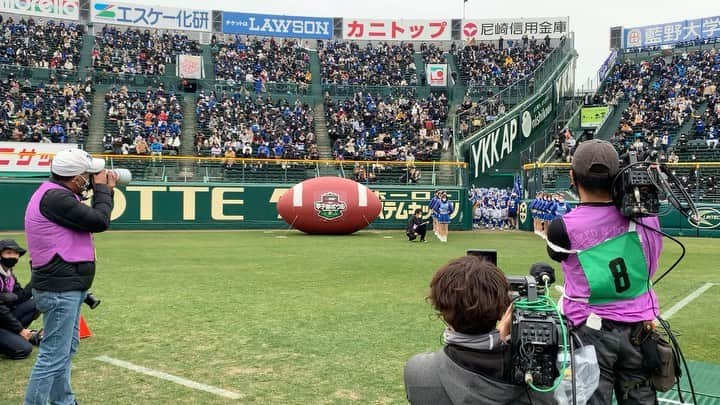 國嶋絢香のインスタグラム：「甲子園ボウル🏈✨ 関西学院大学Fighters🌙優勝おめでとうございます💙  関学、やっぱり強い！！！ リードしながらも最後まで攻め続ける姿勢、めちゃくちゃかっこよかったです🥺  ナイスゲームでした👍🏽✨  #甲子園ボウル #関西学院大学Fighters #どんな男になんねん #何回優勝すんねん #鳥内節炸裂であろうrtv見んのも楽しみ #お疲れさまでした」