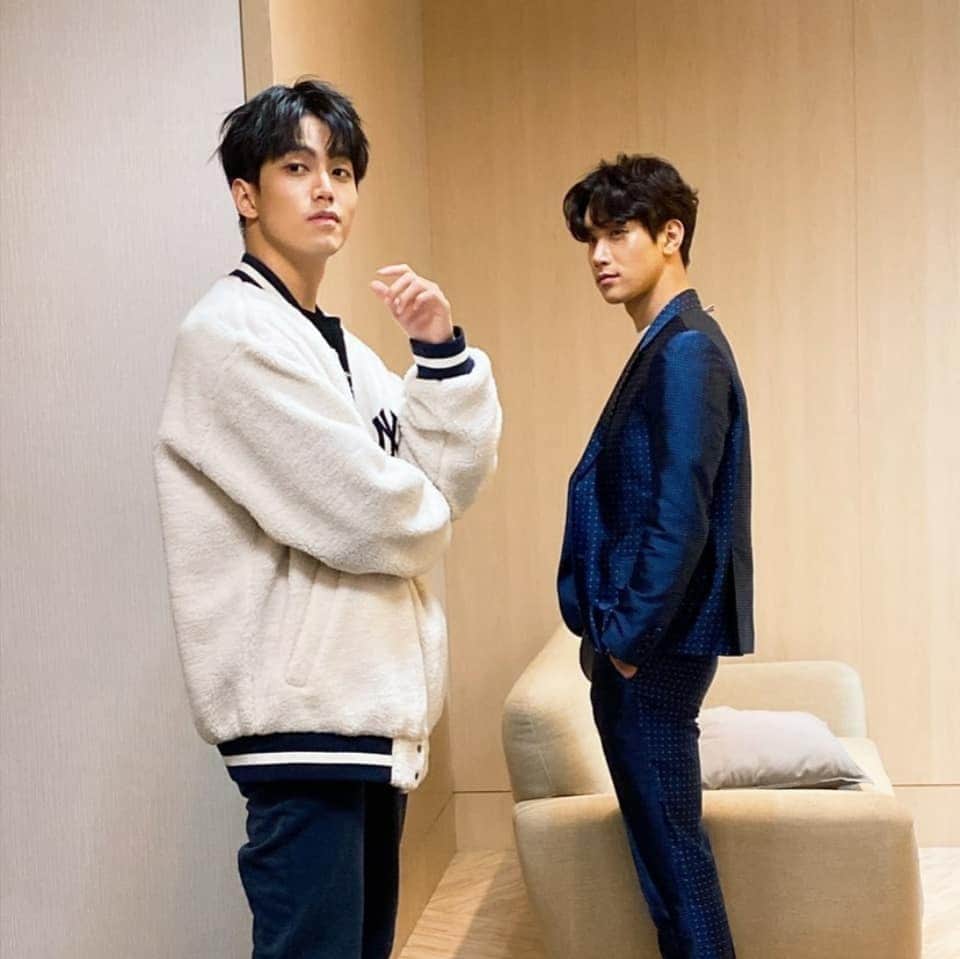 Lee Si-gangのインスタグラム：「My Taiwan Partner🙋‍♂️🙋‍♂️  #2020因為愛你 #대만#드라마#너를사랑하기때문에」