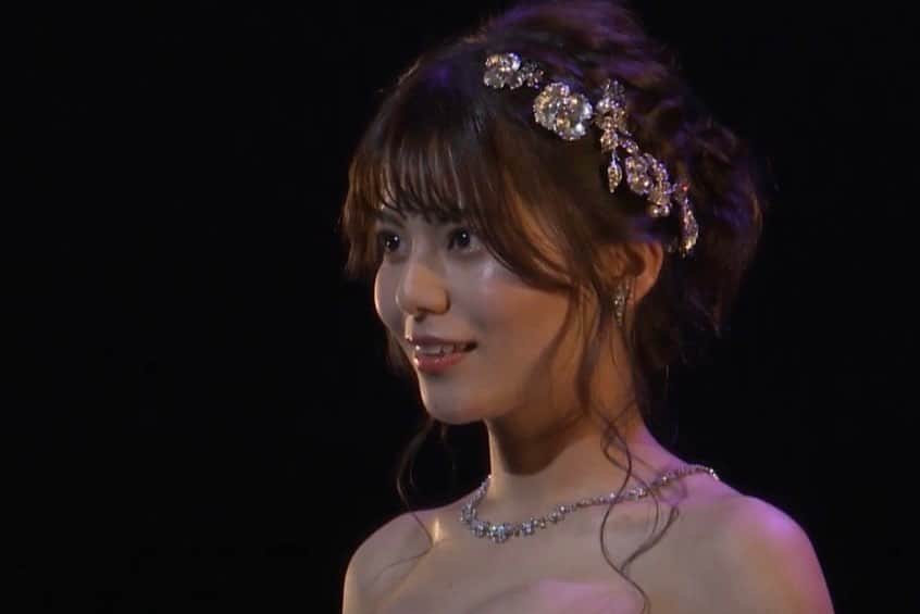 小山倫可のインスタグラム：「・ ・ ・ #アニヴェルセル表参道 #ウェディングドレス #ウェディングフォト #結婚式 #表彰式 #wedding #weddingdress #weddingphotography #weddingphoto #ミスサークルコンテスト2020 #ミスサークルコンテスト #ミスサークル2020 #ミスコン #モデルプレス #ファイナリスト #準グランプリ #ミスコレ #ootd #fff #f4follow #女子大生 #法政大学」