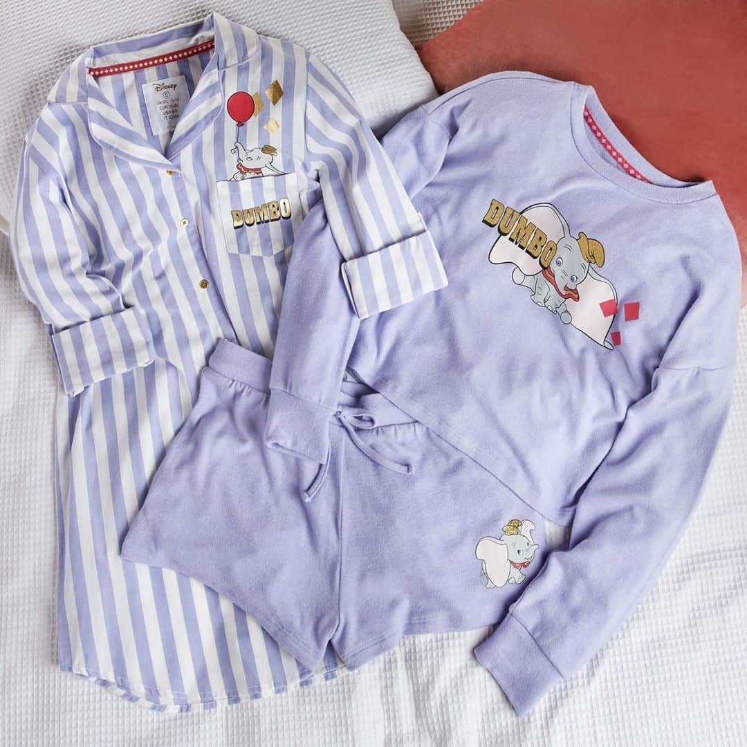 プリマークさんのインスタグラム写真 - (プリマークInstagram)「Soaring into Sunday with this cutie 💙 Dumbo night shirt £12/€14/$16, PJ top £10/€12, PJ shorts £6/€8 (Both available in: 🇬🇧🇮🇪🇪🇸🇵🇹🇮🇹🇫🇷🇩🇪🇳🇱🇧🇪🇦🇹🇸🇮) #PrimarkXDisney #PJs」12月13日 19時00分 - primark