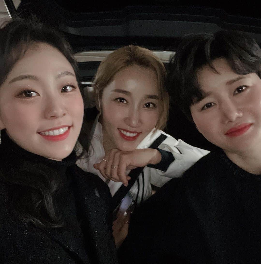 郭珉整のインスタグラム：「. 오늘 눈이왔찌만,,, 내일 너무 춥찌만,, 홧띵.....😢🥶🥺ㅋㅋ ❤️」