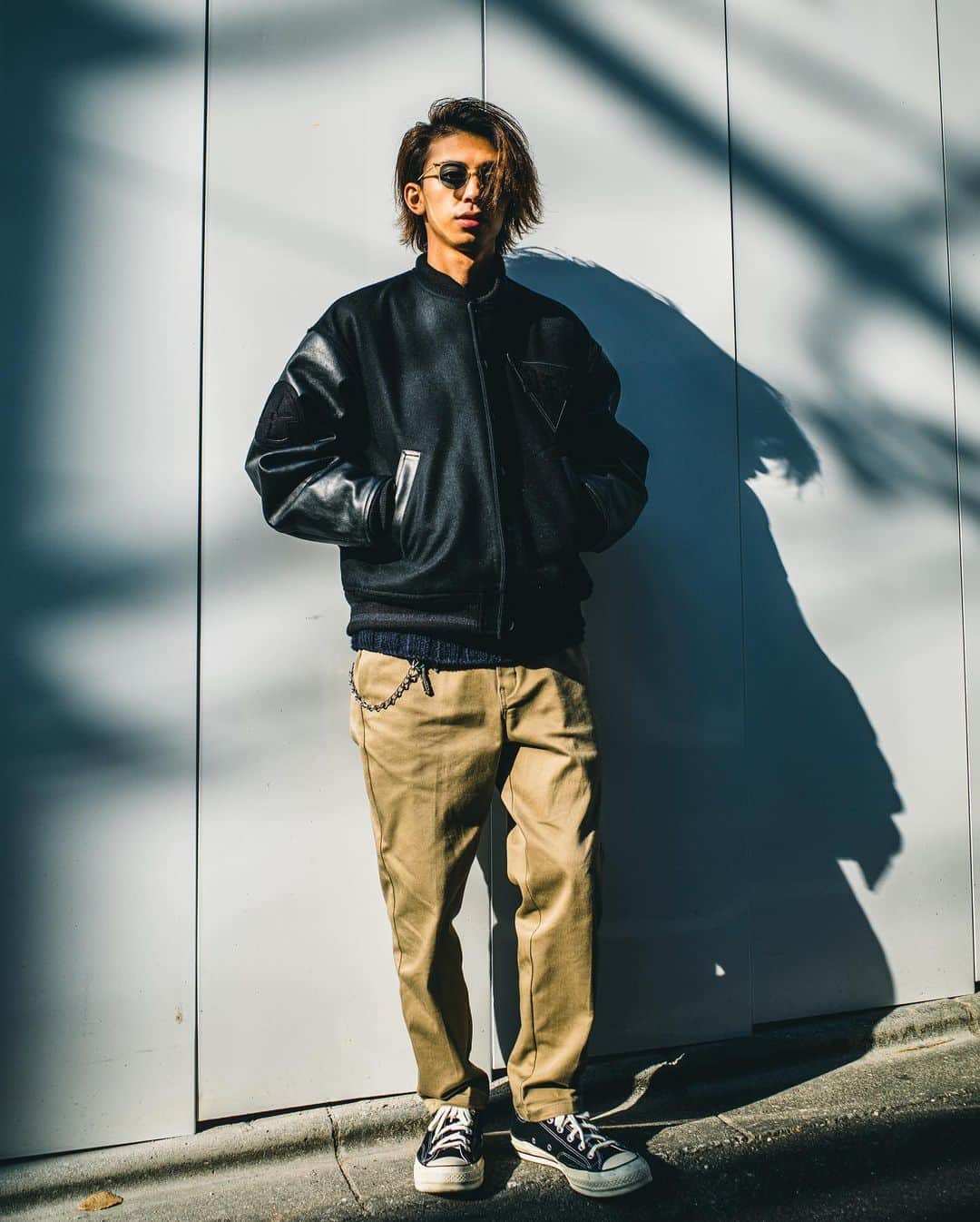 雄三 雨宮さんのインスタグラム写真 雄三 雨宮instagram スタジャンとチノパンで バーシティジャケット Deluxe Dickies Converse Ct70 Oceantokyo Oceantokyoover メンズヘア メンズファッション メンズパーマ メンズ髪型 メンズヘアカタログ メンズ