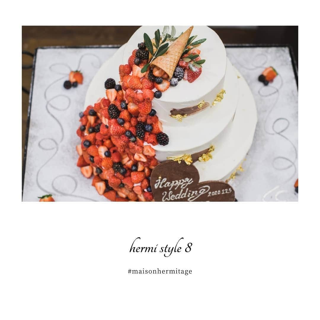 メゾン エルミタージュさんのインスタグラム写真 - (メゾン エルミタージュInstagram)「. hermi  style  オリジナルのweddingcake♥️ コーンから流れるベリーたっぷりのcake!!  周りはシンプルに 新婦さまのセンスが光ります✨  メゾンエルミタージュでは パティシエが世界でひとつの weddingcakeをつくっております!!  #メゾンエルミタージュ #小山結婚式場 #栃木結婚式場 #前撮り #家族式 #フォトプラン #少人数結婚式 #ナチュラルウェディング #高砂装花  #結婚式ブーケ #結婚式装飾 #weddingcake #オートクチュール」12月13日 11時35分 - maison.hermitage