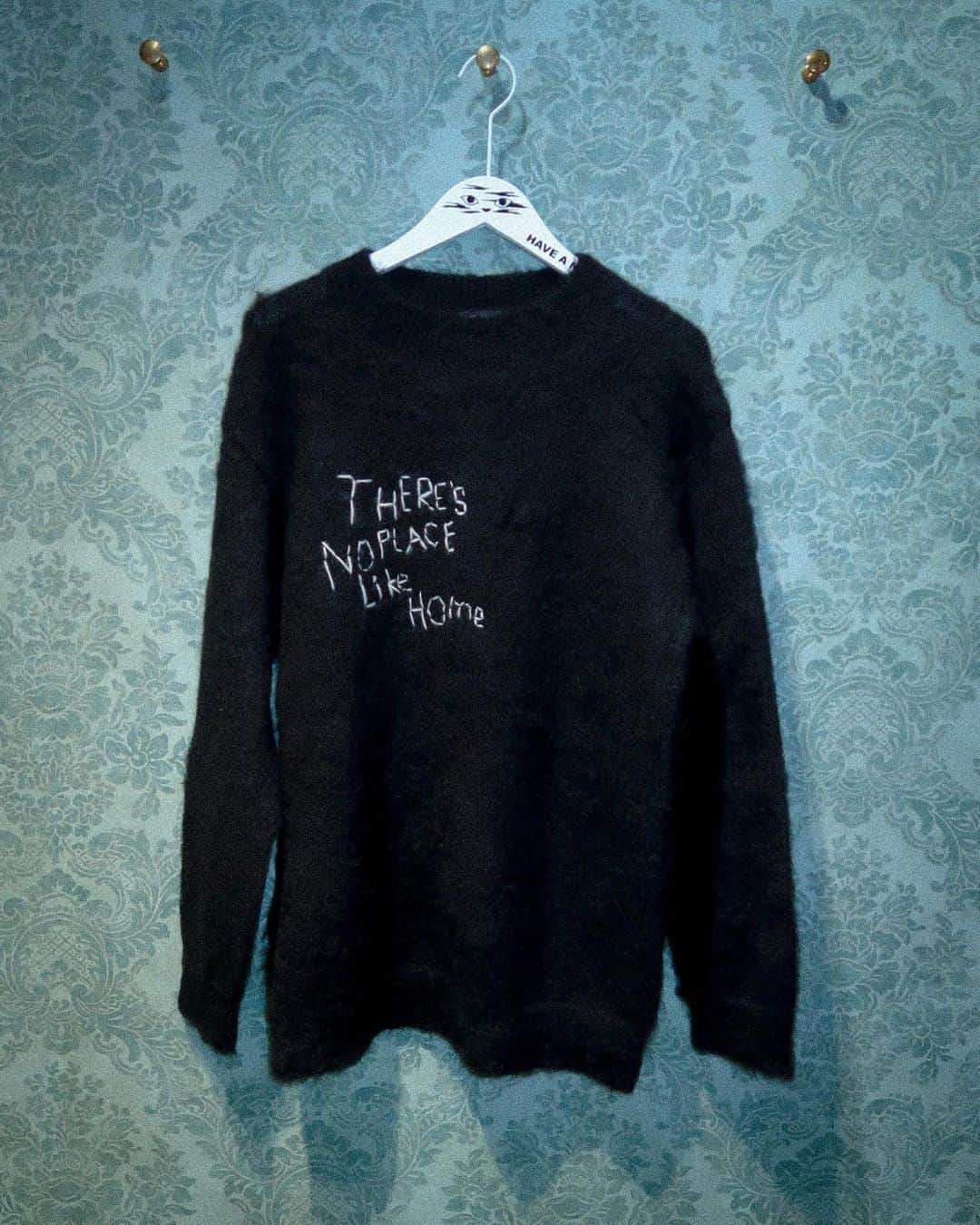 ミルクボーイさんのインスタグラム写真 - (ミルクボーイInstagram)「@milkboyharajuku Limited item Mohair Sweater (embroidery) ・There's no place Like home ・See you in Heaven(Hell) ￥29,900+tx MILKBOY本店限定のアイテムとなりますが、店舗通販も承っておりますのでお気軽にお問い合わせください。」12月13日 12時25分 - milkboyharajuku