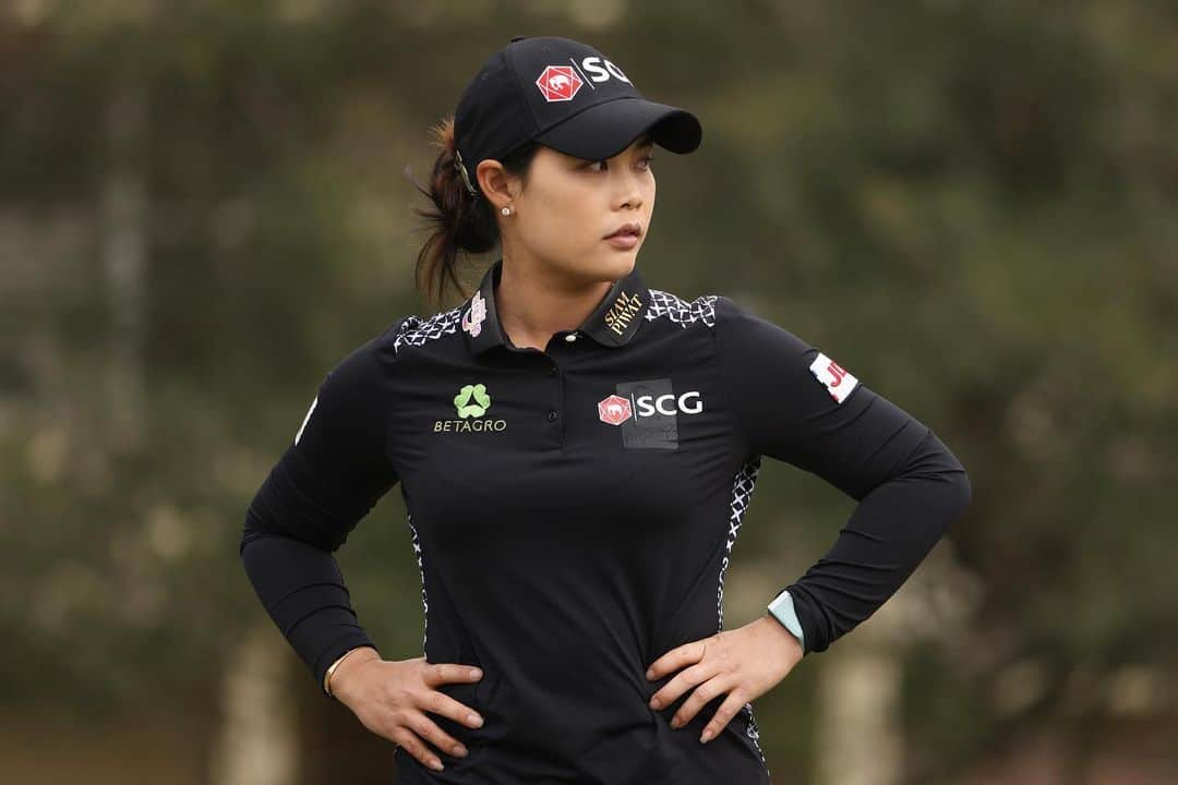 モリヤ・ジュタヌガーンのインスタグラム：「Mud ball again..!!😑😑 #momoriya #uswo #SCG #Betagro #KBank #SiamPiwat #jdxmultisports #cotto」
