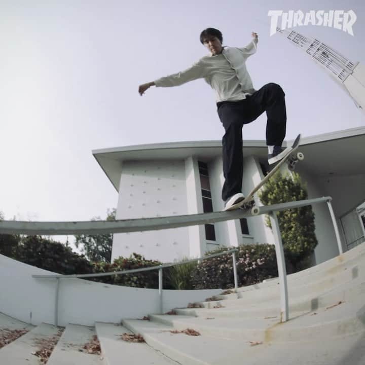 スラッシャーのインスタグラム：「👽 @yaj3p0pson x @joey_guevara for the @alienworkshop 🛸 Now playing on the Thrasher app 📲」