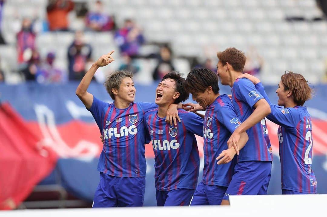 内田宅哉さんのインスタグラム写真 - (内田宅哉Instagram)「ナイス勝利！  #久しぶりの投稿  #fctokyo」12月13日 15時11分 - takuya__uchida