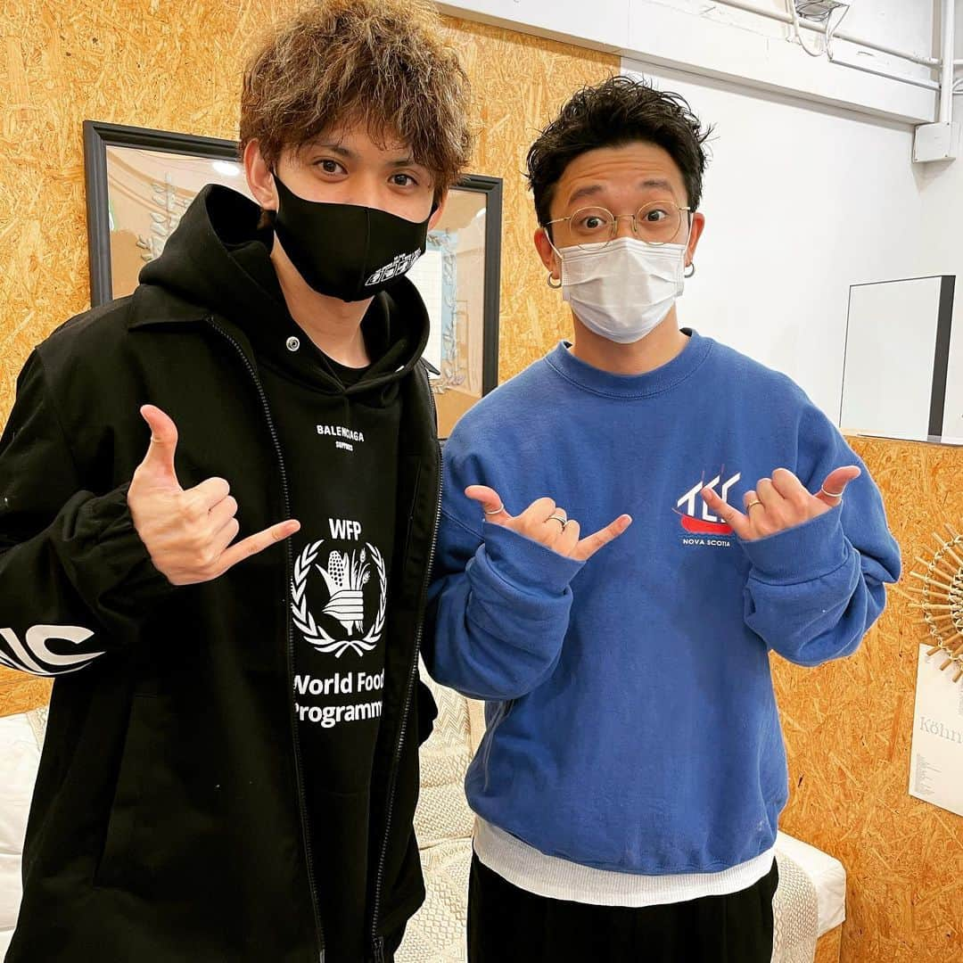 伊崎右典さんのインスタグラム写真 - (伊崎右典Instagram)「THANKS野村っち！ #honey渋谷  #伊崎右典」12月13日 15時16分 - yusuketti