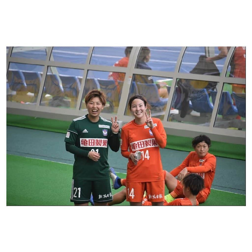 北川ひかるさんのインスタグラム写真 - (北川ひかるInstagram)「. . 皇后杯3回戦 3-1 勝利💪 . . 去年の悔しさ忘れていません。 みんなで掴んだ勝利最高です！ 次も頑張ります！！ . 応援ありがとうございました😊 . . ゆーりさん ふーかナイスシュート⚽️⚽️⚽️」12月13日 16時14分 - hiiiiiiika14