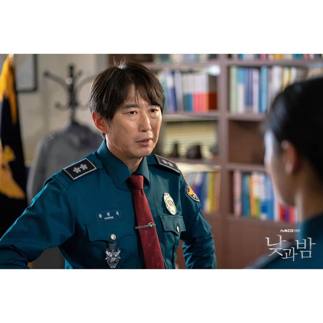 tvN DRAMA【韓国】さんのインスタグラム写真 - (tvN DRAMA【韓国】Instagram)「특수팀 결성의 날👮‍♀️👮👮‍♂️ 공혜원X장지완X윤석필 각 잡힌 경위즈  예고살인추리극 #낮과밤 🌗 매주 [월,화] 밤 9시 tvN 방송 #남궁민 #김설현 #이청아 #윤선우 #awaken」12月13日 16時30分 - tvn_drama