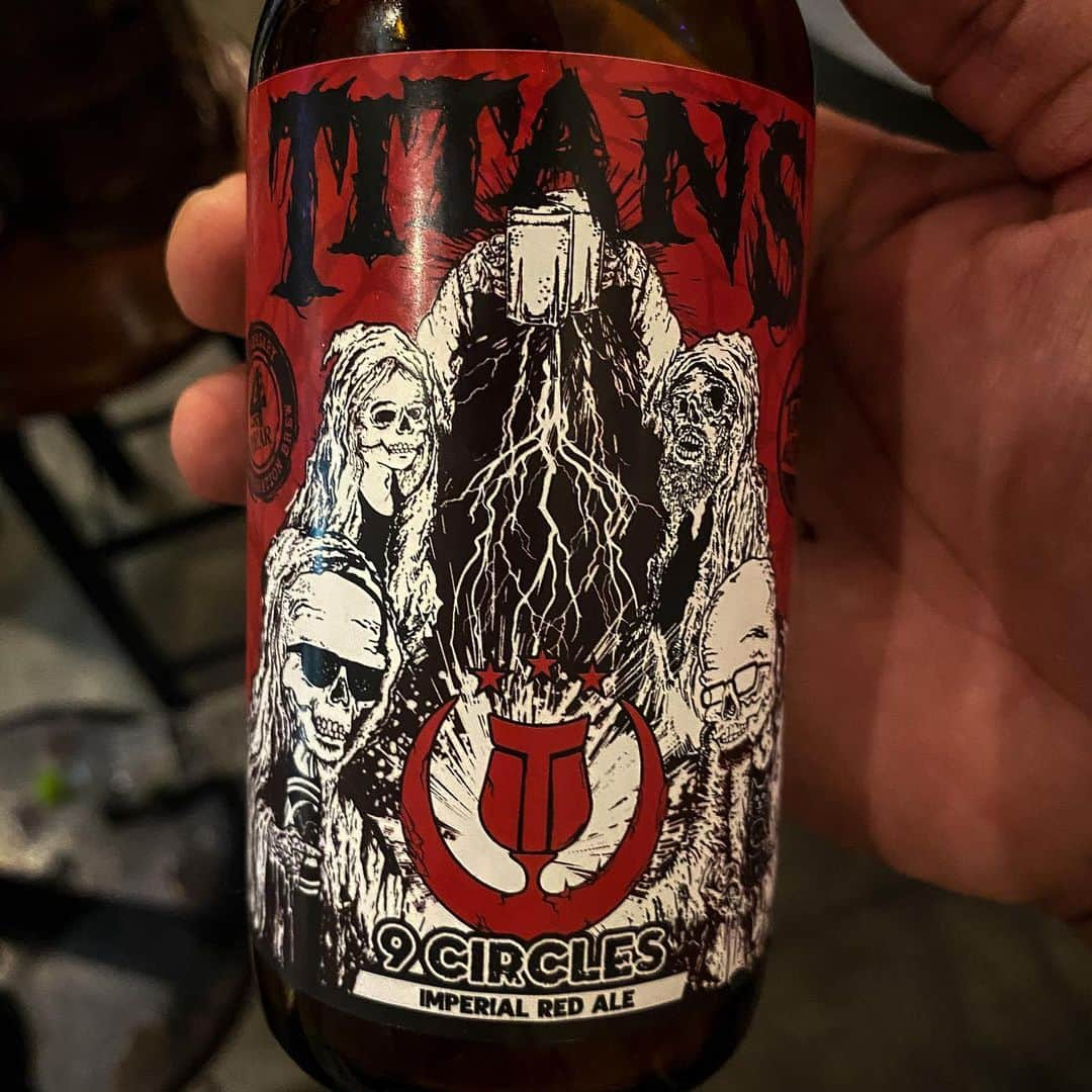 マントル一平さんのインスタグラム写真 - (マントル一平Instagram)「もう飲みてー🍺  #titans #大塚」12月13日 16時45分 - mippei_