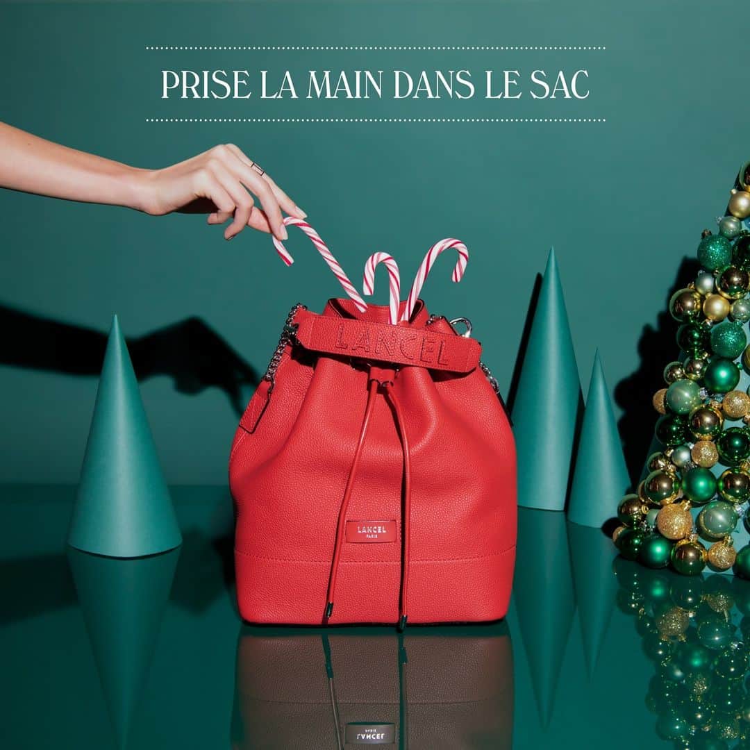 のインスタグラム：「Ma hotte secrète  Ninon – Cuir grainé – Rouge Lancel Little red Santa hood  Ninon – Grained leather – Red Lancel  #NinonByLancel #ChristmasIsComing #Lancel」