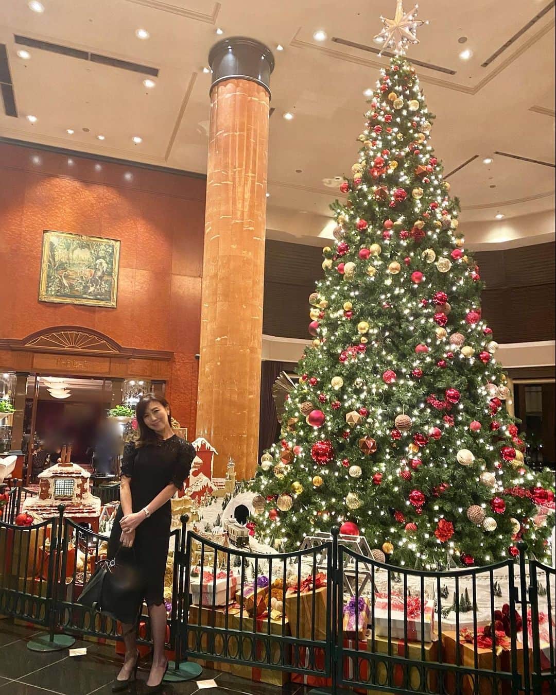 ImotoEtsuyo さんのインスタグラム写真 - (ImotoEtsuyo Instagram)「#クリスマスツリー  #クリスマス  #christmastree  #christmas」12月13日 17時29分 - bisuhada