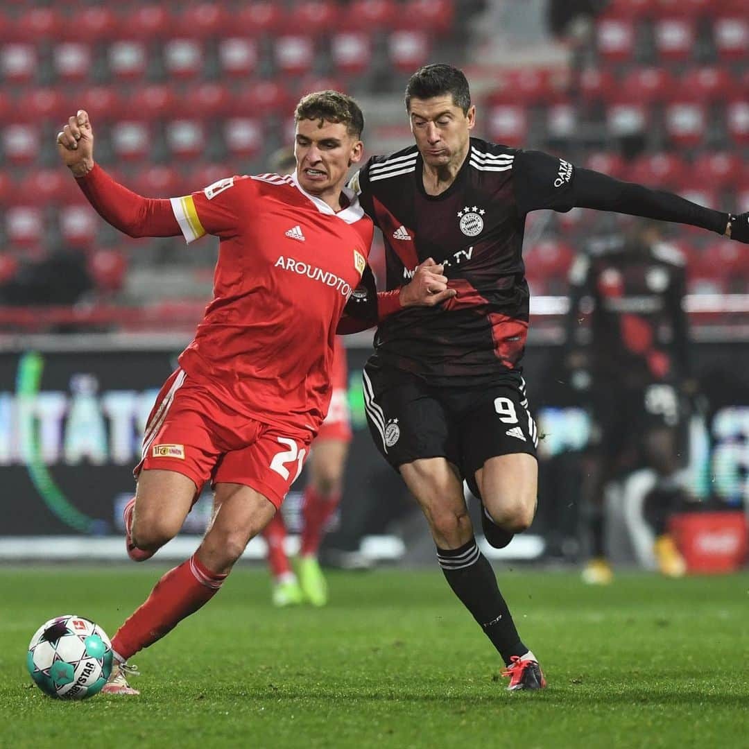 グリシャ・プレメルさんのインスタグラム写真 - (グリシャ・プレメルInstagram)「Starkes Spiel gegen @fcbayern 🔴⚪️!  Schnell regenerieren, weil am Dienstag gehts in Stuttgart schon weiter 💪🏼 #unionberlin #heimspiel #bundesliga #eisern #berlin」12月14日 3時04分 - grischaproemel